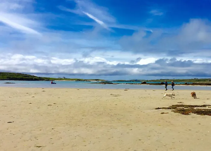 383 - * Claddaghduff